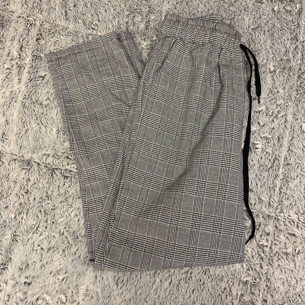 ✨3 for 20✨Plaid Grey Pants